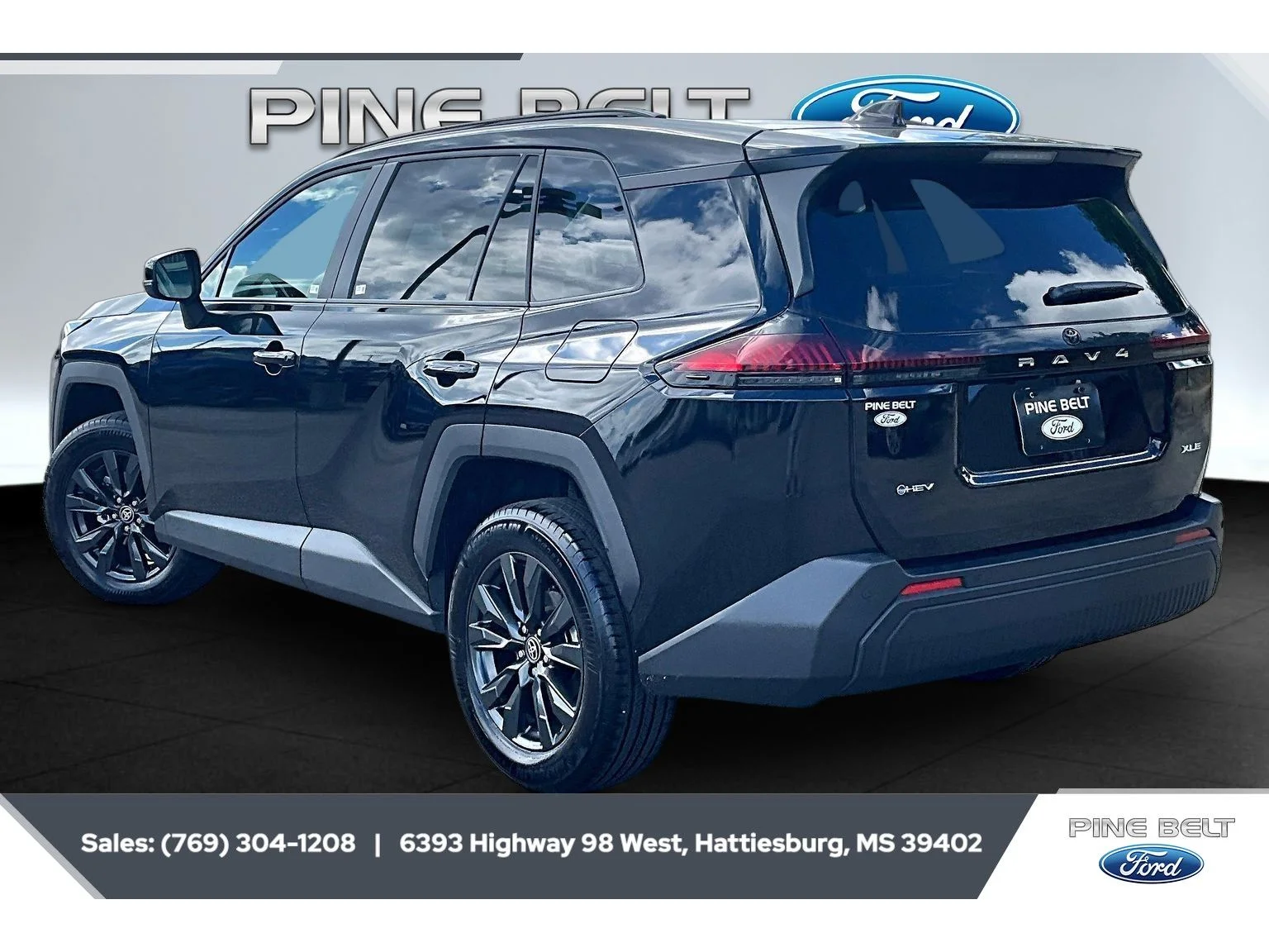 Used 2026 Midnight Black Metallic Toyota XLE Premium image 2