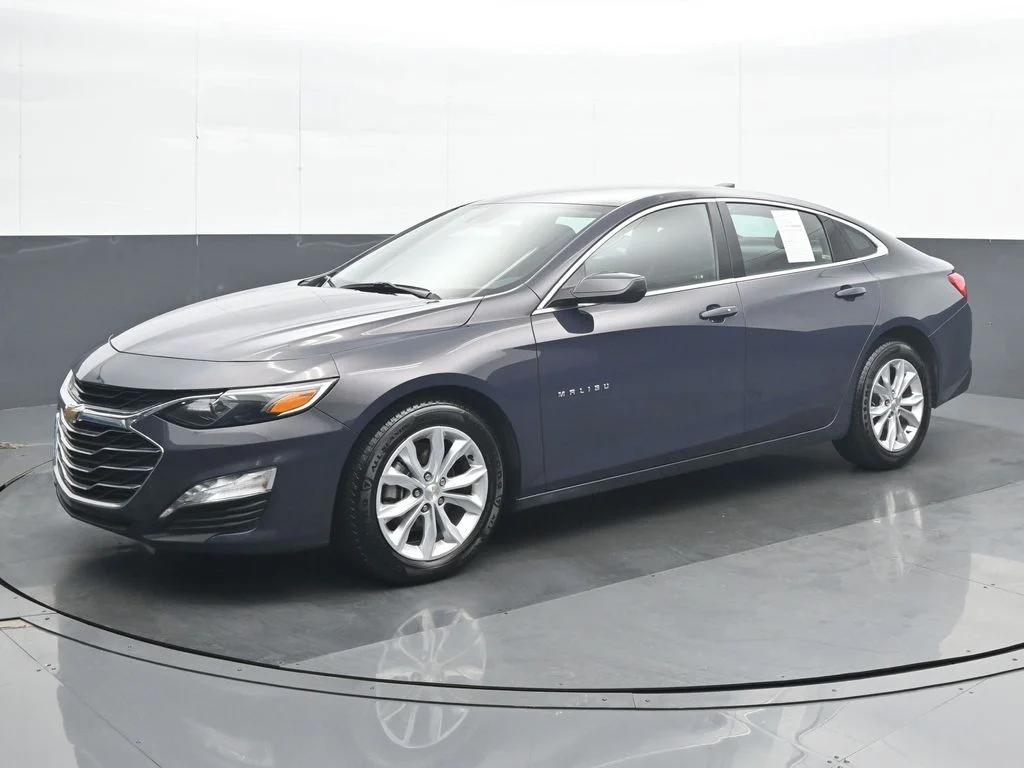 Used 2025 Black Chevrolet LT image 2