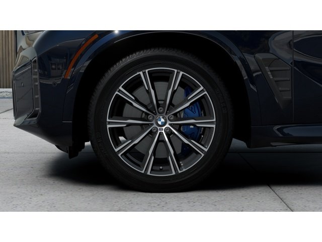 New 2026 Carbon Black Metallic BMW  image 7