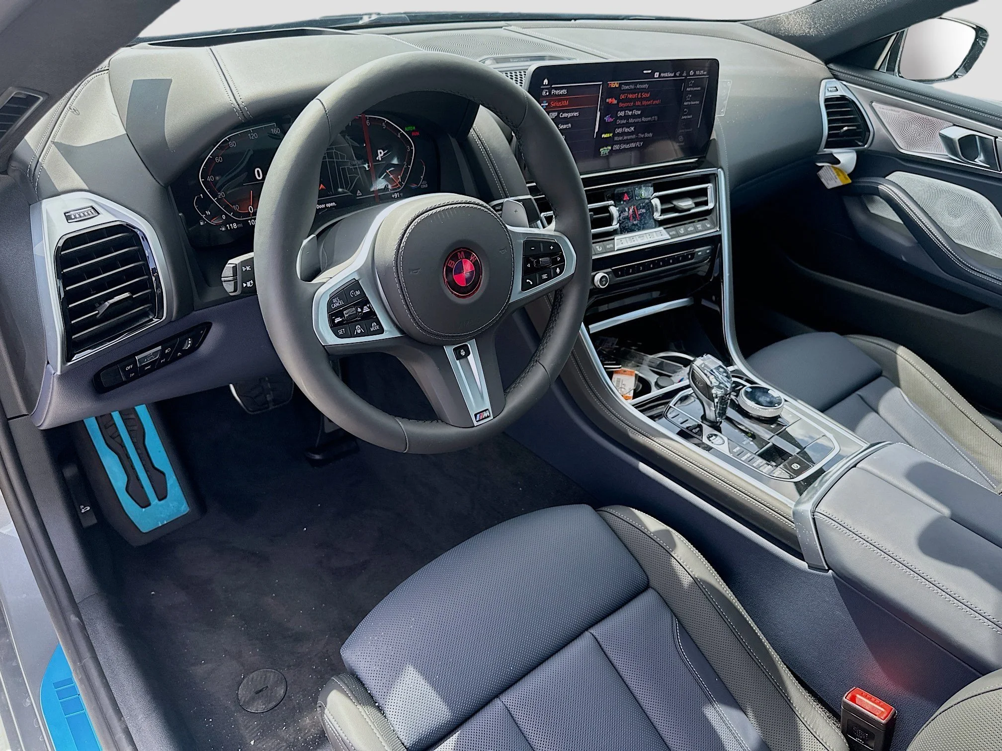 2026 BMW 8 Series 840i - Photo 7
