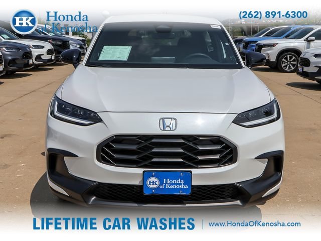 Used 2025 Platinum White Pearl Honda Sport image 8