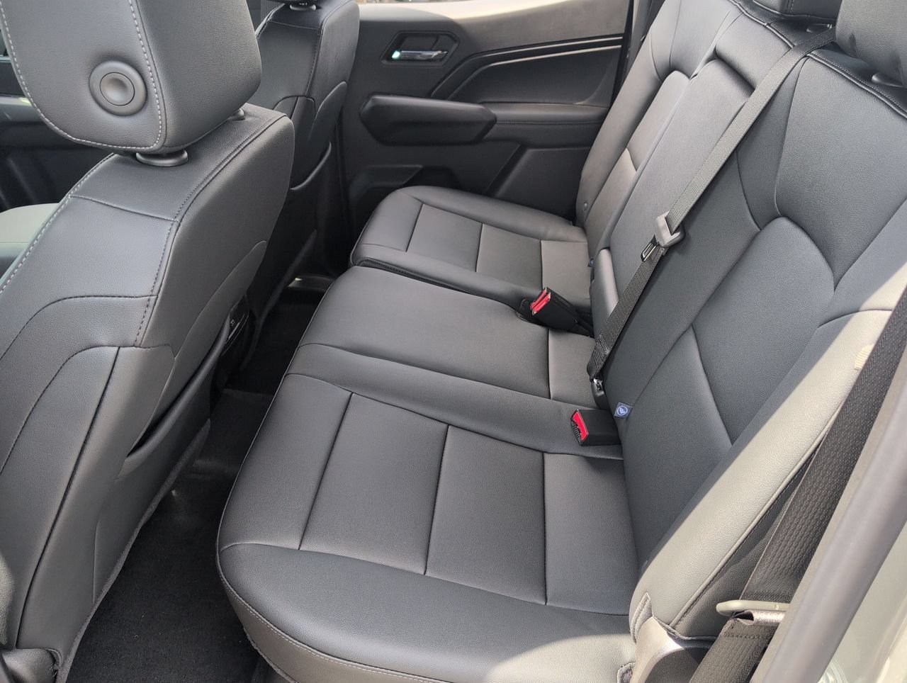 New 2026 Sterling Gray Metallic Chevrolet LT image 23