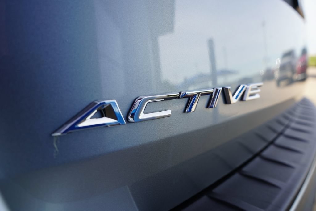 Used 2025  Ford Active image 6