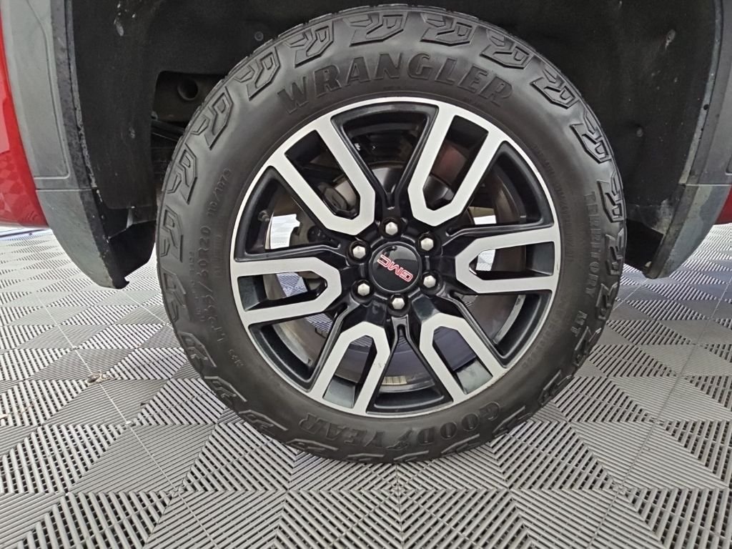 Used 2022 Red GMC AT4 image 11