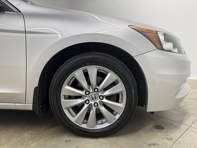 Used 2011 Silver Honda EX image 12