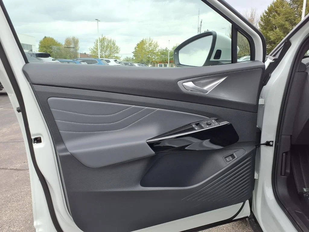 New 2026 Opal White Pearl Volkswagen Pro S image 8