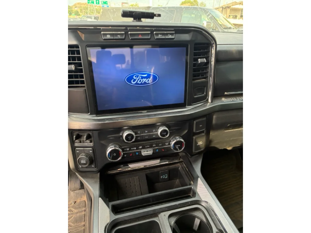 Used 2024 Agate Black Metallic Ford LARIAT image 4