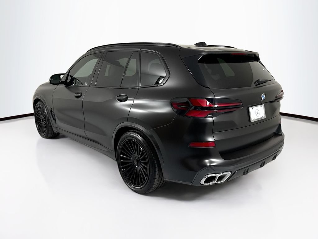 Used 2025 Blue Metallic BMW M60i image 7