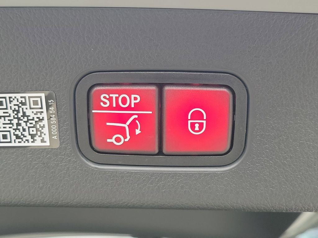 Certified Used 2026 Gray Mercedes-Benz GLC 300 image 10