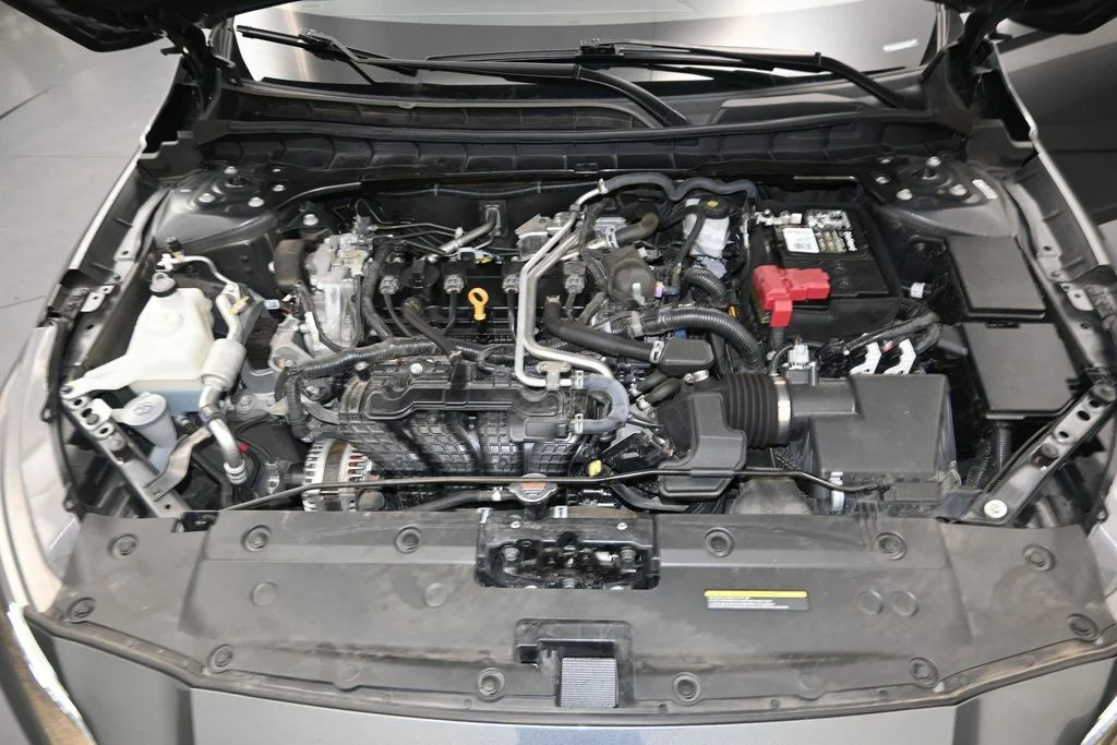 Used 2025 Gray Nissan 2.5 SR image 25