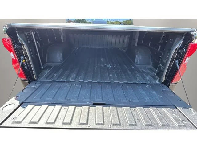 Used 2025 Black Chevrolet RST image 33