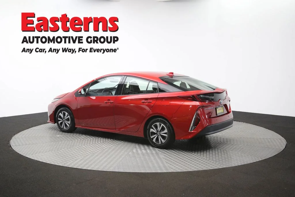 Used 2018 Red Toyota Advanced image 64