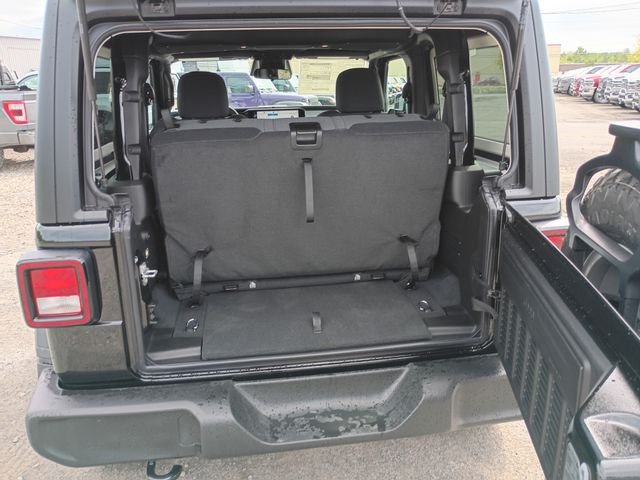 New 2026 Black Clear-Coat Exterior Paint Jeep Sport S image 20