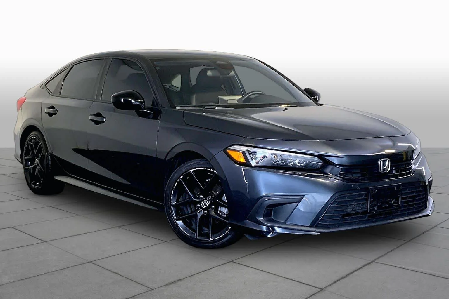 Used 2024 Meteorite Gray Metallic Honda Sport image 3