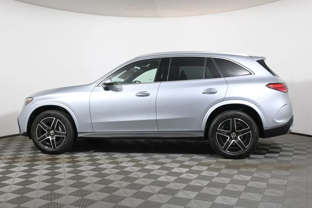 New 2026 Silver Mercedes-Benz GLC 300 image 2