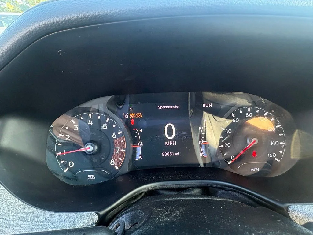 Used 2024 White Jeep Latitude image 19