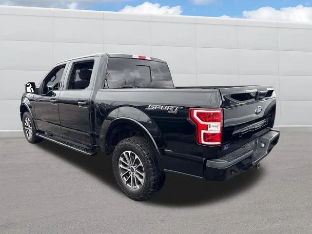 Used 2018 Black Ford XLT image 3