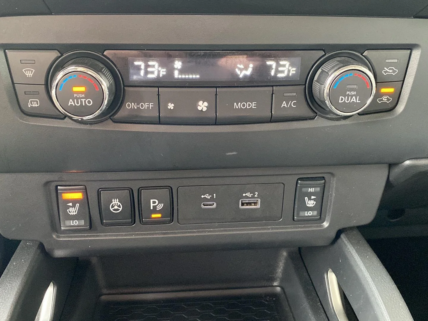 Used 2022 Gun Metallic Nissan SV image 27