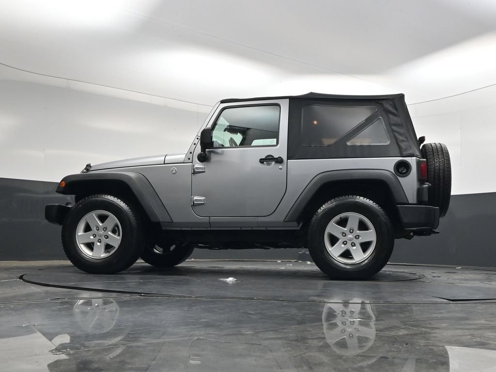 Used 2017 Silver Jeep Sport image 32
