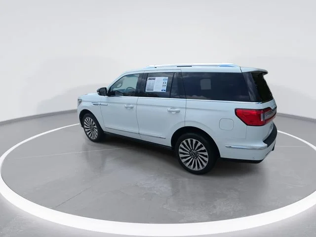 Used 2020 White Lincoln Reserve image 5