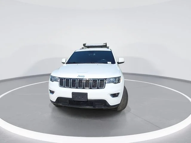Used 2019 White Jeep Laredo E image 3