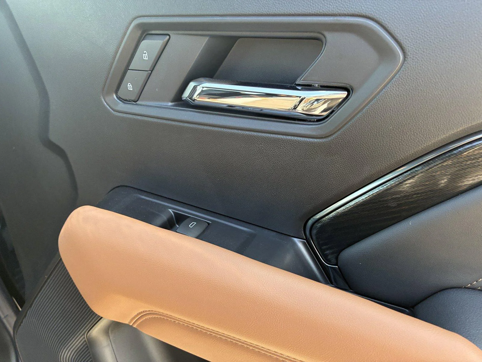 2026 GMC Canyon AT4 - Photo 10