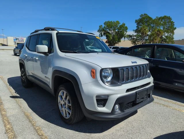 Used 2019 White Jeep Latitude image 1