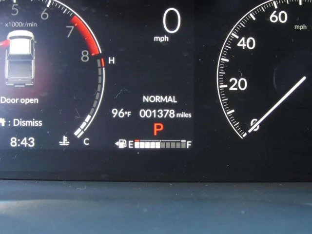Certified Used 2025 Platinum White Pearl Honda AWD RTL image 28