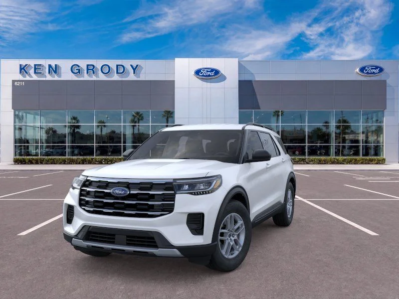 New 2026 Star White Metallic Tri-Coat Ford Active image 3