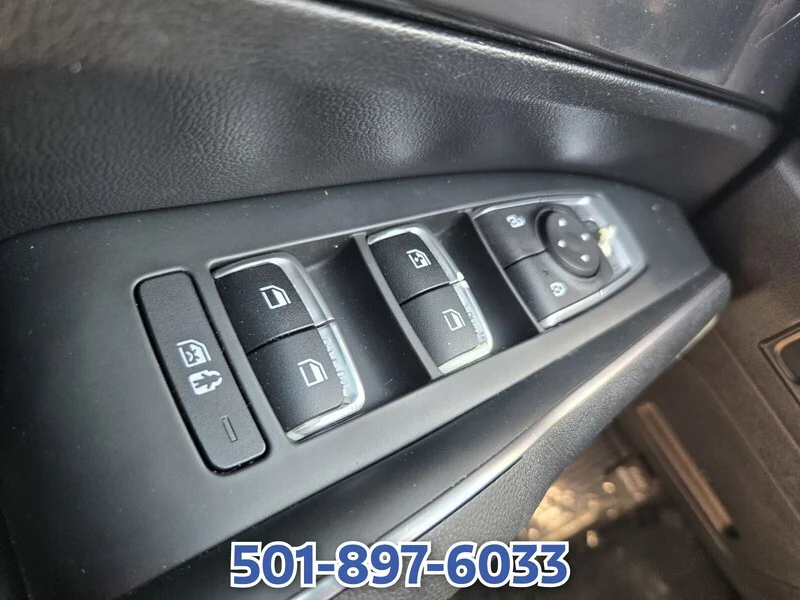Used 2021 White Pearl KIA S AWD image 33