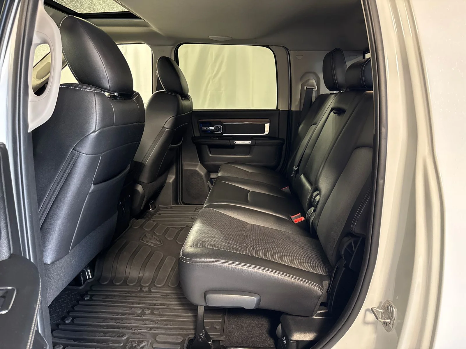 Used 2017 Bright White Clearcoat Ram Laramie image 5