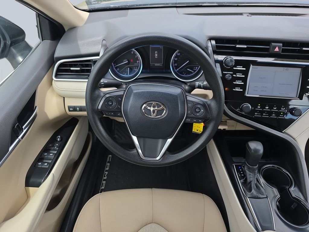 2018 Toyota Camry LE - Photo 14