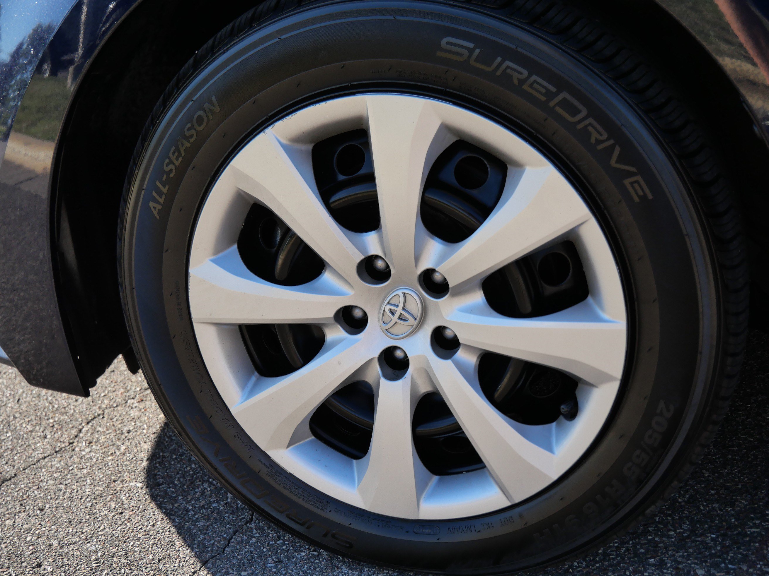 Certified Used 2025 Blueprint Toyota LE image 15