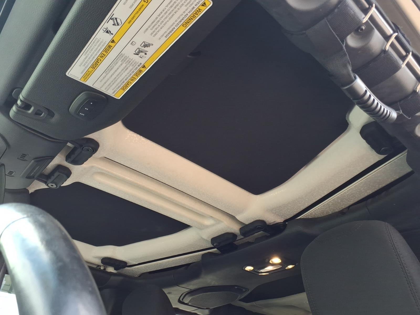 Used 2020 Granite Crystal Metallic Clearcoat Jeep Sport Altitude image 6