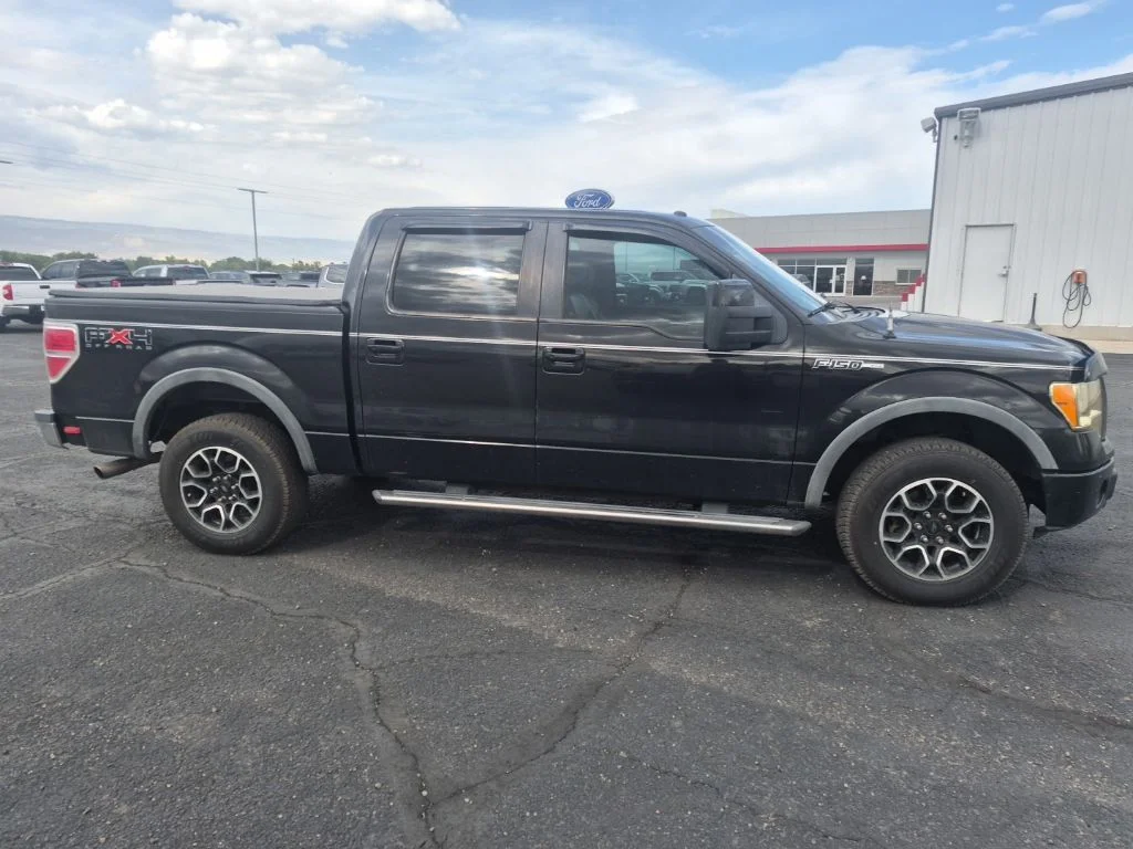 Used 2010 Black Ford FX4 image 12