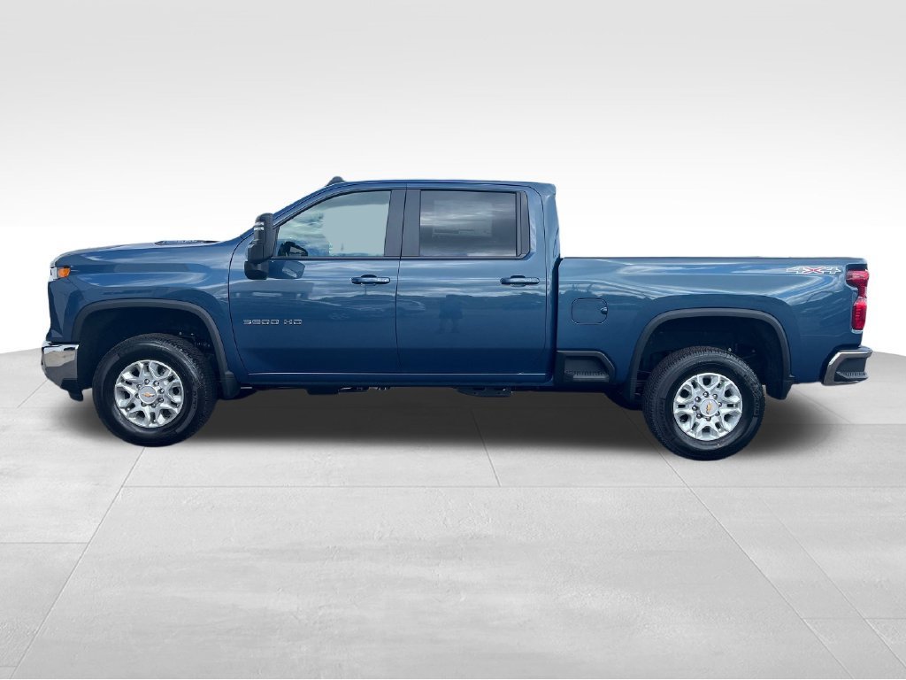 New 2026 Lakeshore Blue Metallic Chevrolet LT image 2