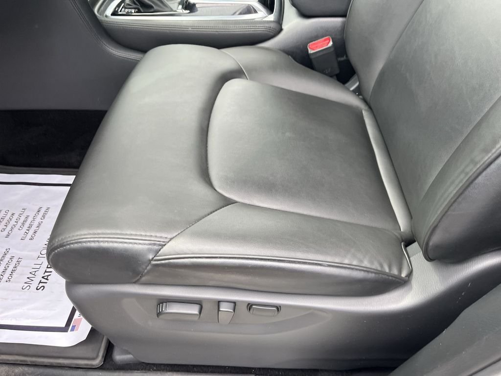 Certified Used 2023 White Nissan SV image 12
