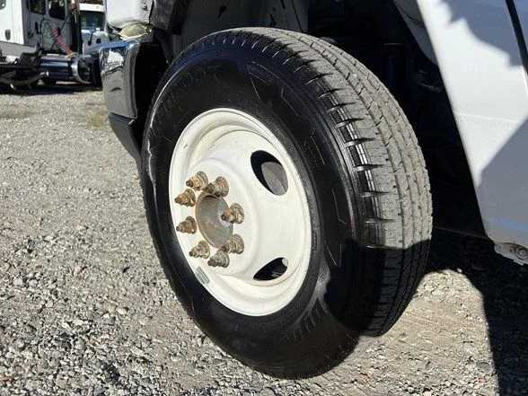 Used 2024 White Ford Base image 51