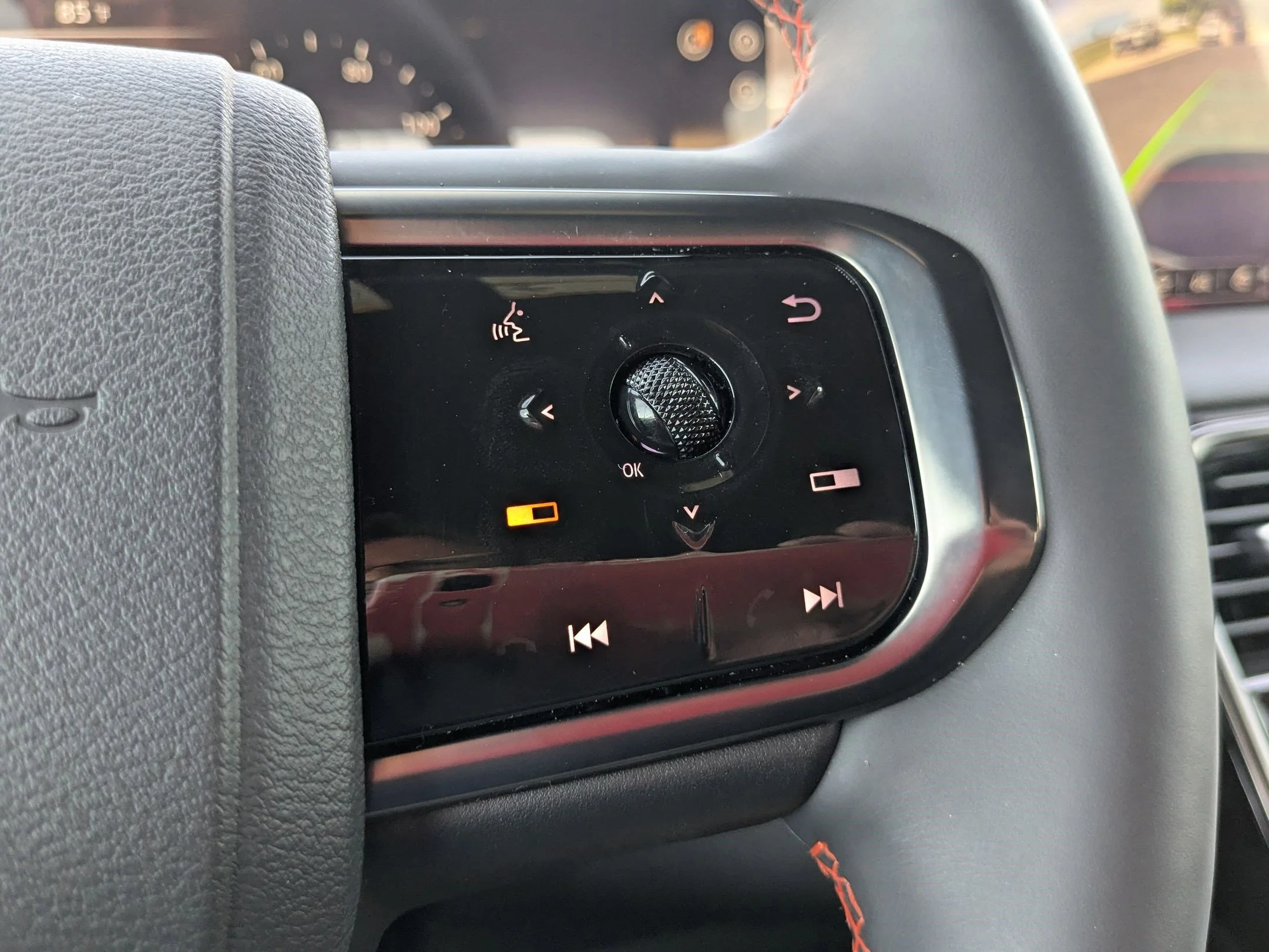 2025 Nissan Armada PRO-4X - Photo 18
