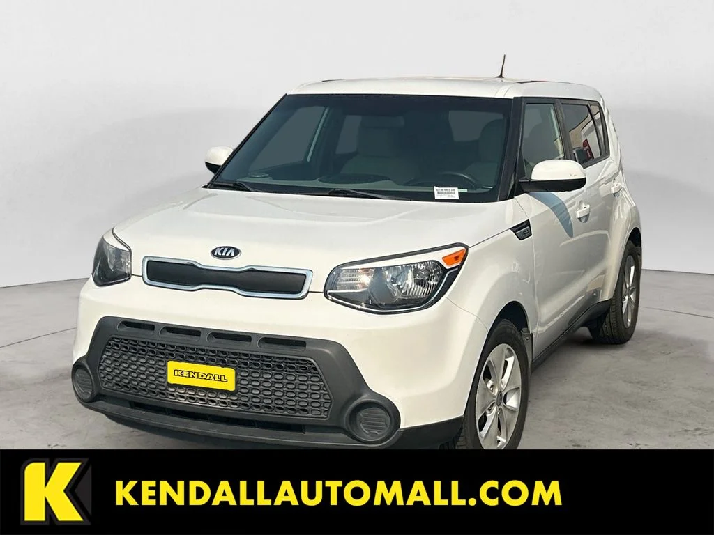 Used 2016 White Kia Base image 1