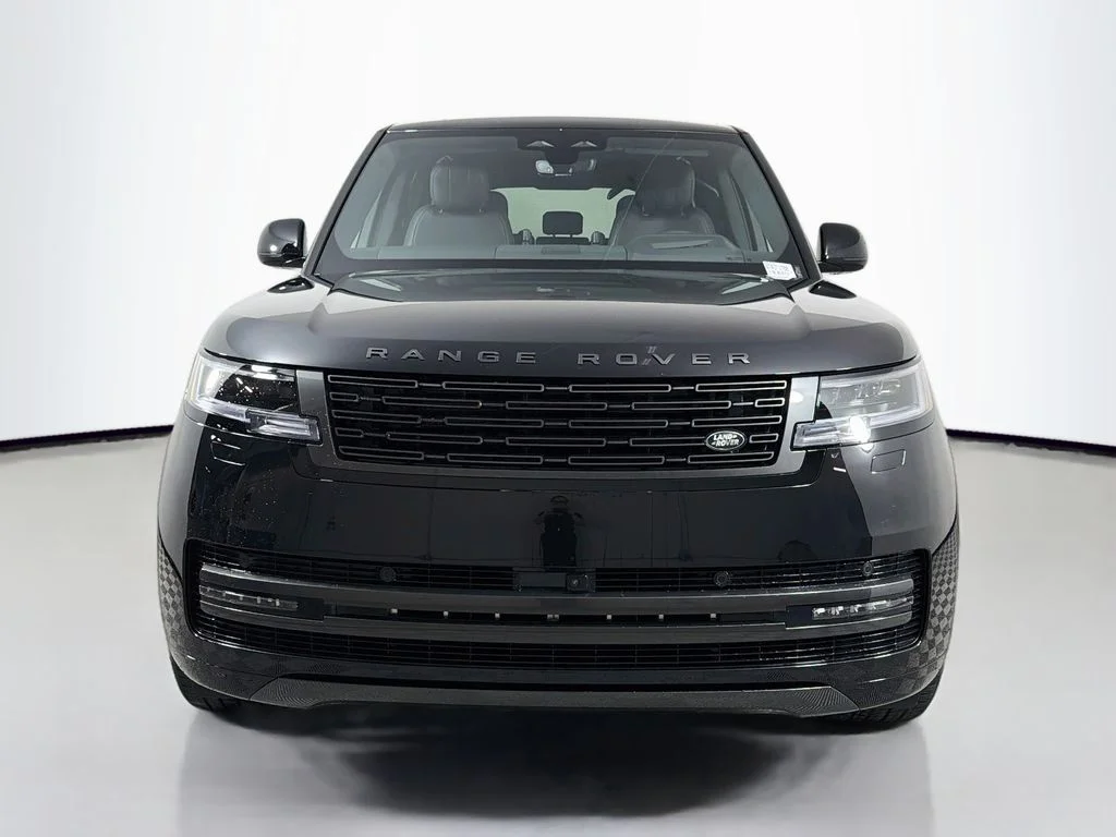 New 2026 Santorini Black Land Rover SE 7 Seats image 2