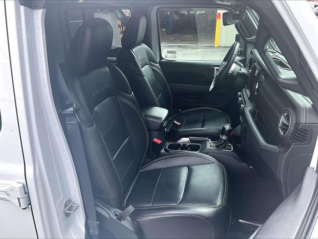 Used 2021 Bright White Clearcoat Jeep Unlimited Sahara image 7