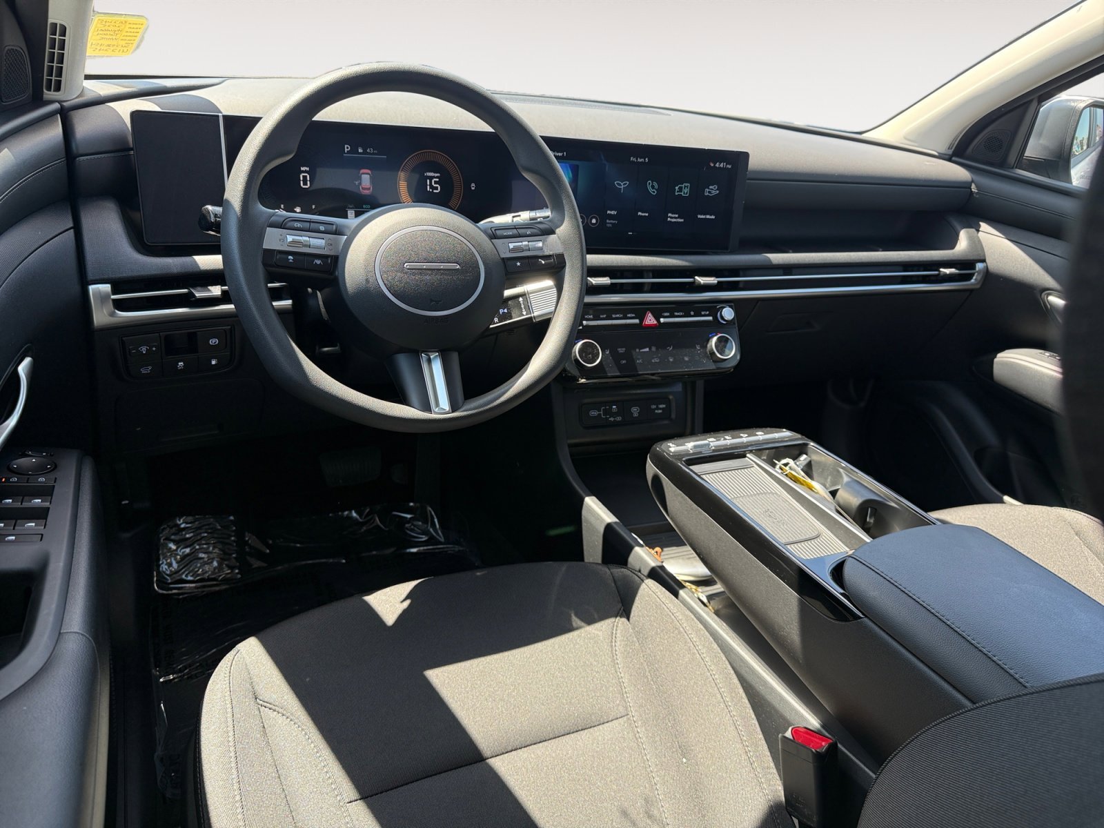 Certified Used 2025 White Pearl Hyundai SEL image 15