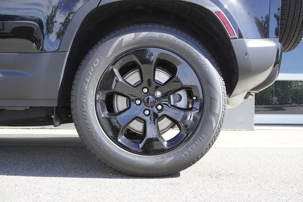 New 2026 Santorini Black Land Rover S image 33