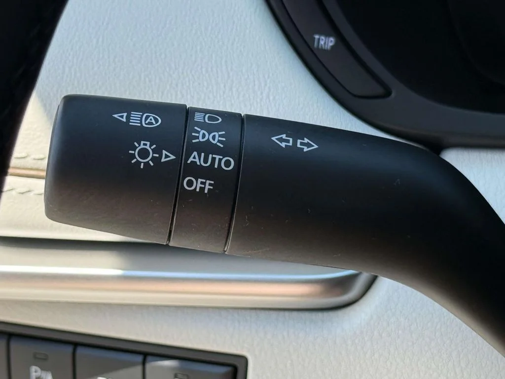 Used 2024 White Mazda 3.3 Turbo S Premium image 25