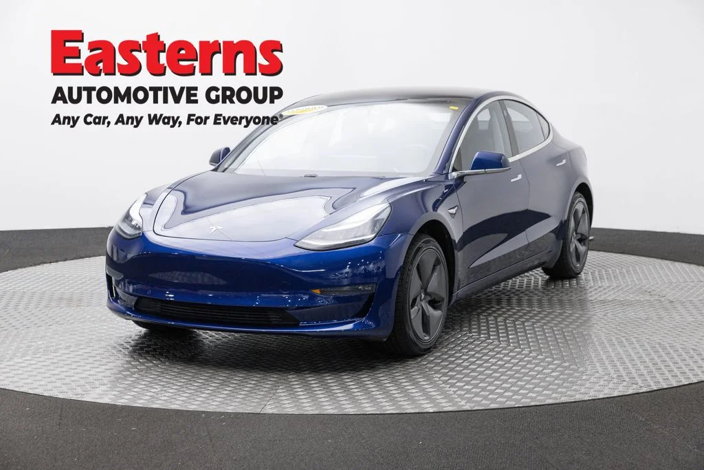 Used 2018 Blue Tesla Long Range image 1