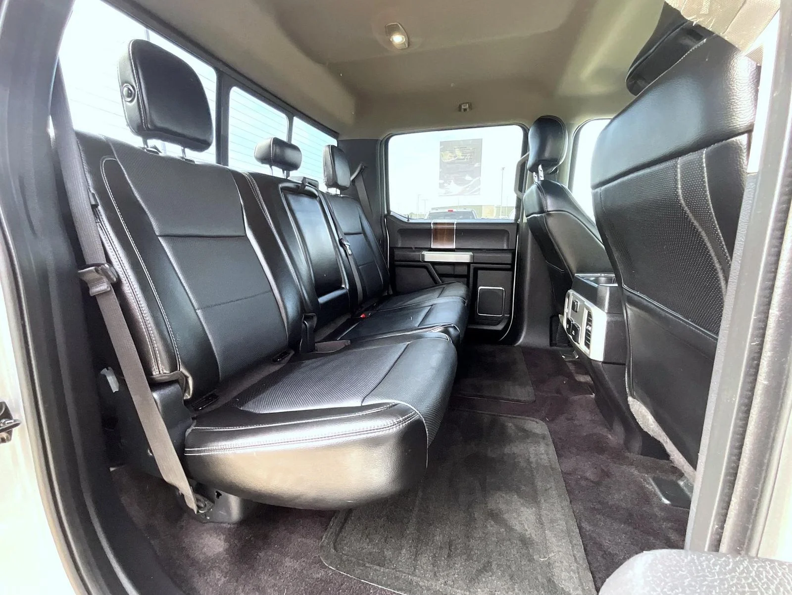 Used 2017 Silver Ford Lariat image 19