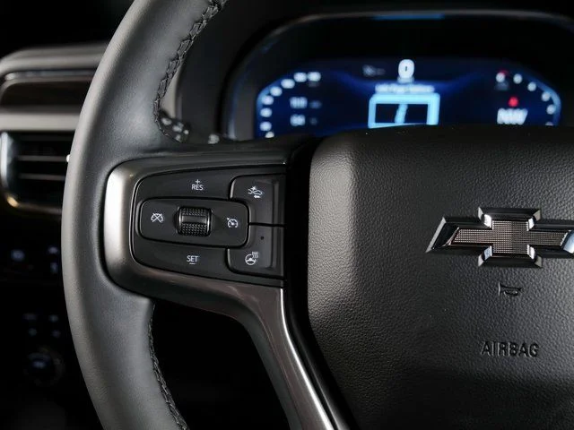 Used 2024 Red Chevrolet Z71 image 19