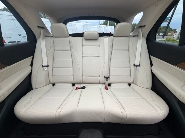 Used 2023 Gray Mercedes-Benz GLE 450 image 17