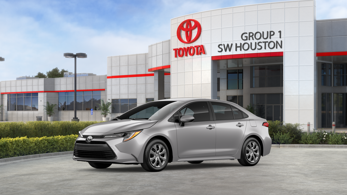 New 2026 Classic Silver Metallic Toyota LE image 2